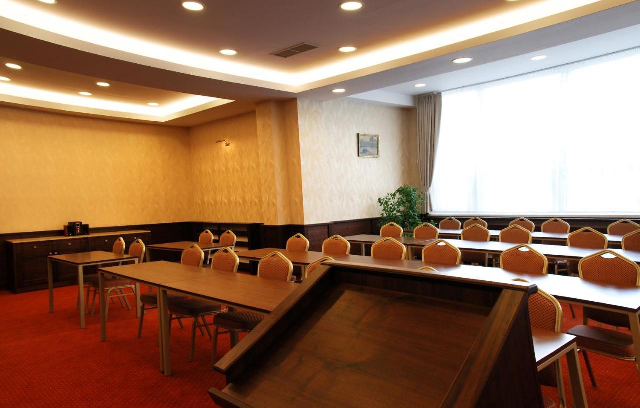 Hotel Lesana Stará Lesná Esterno foto