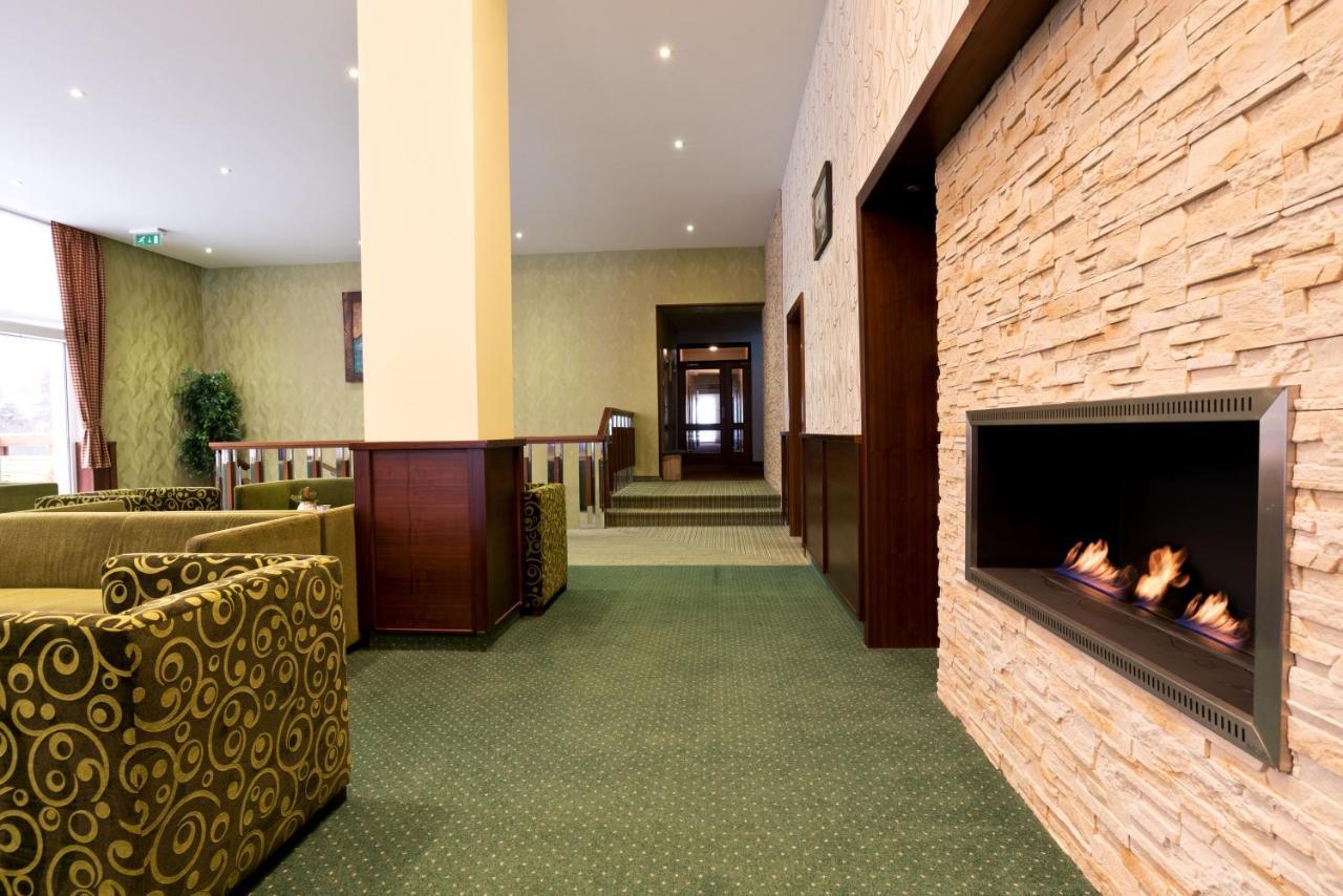 Hotel Lesana Stará Lesná Esterno foto