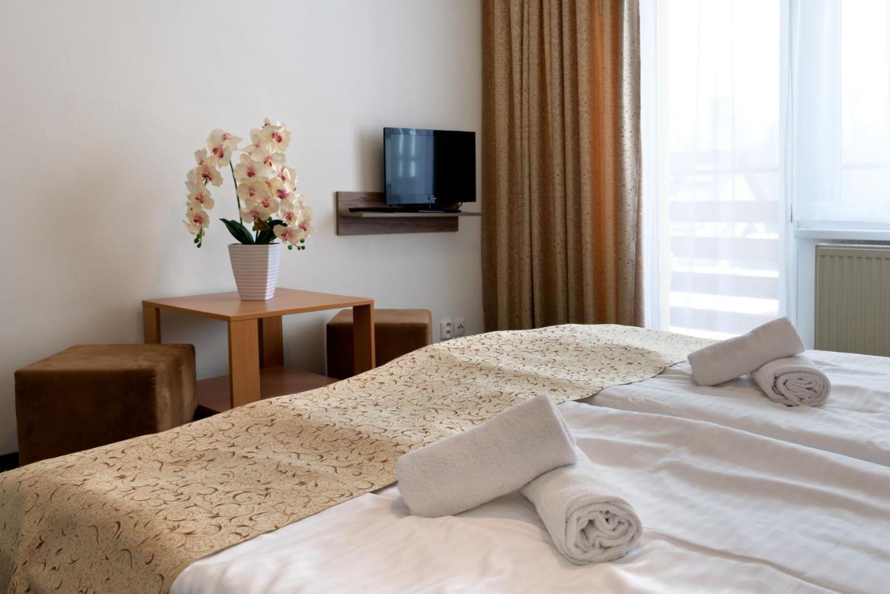 Hotel Lesana Stará Lesná Esterno foto