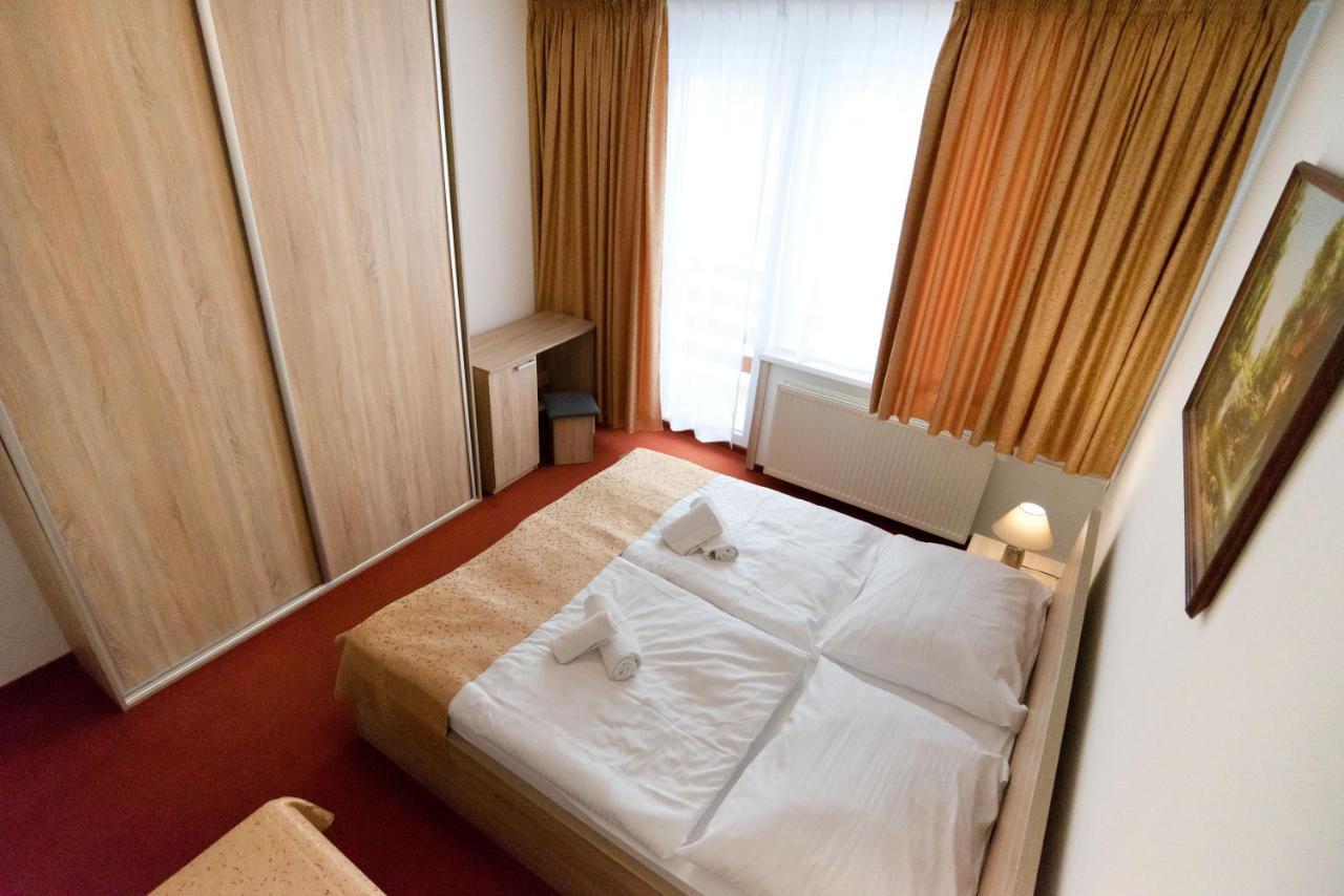Hotel Lesana Stará Lesná Esterno foto