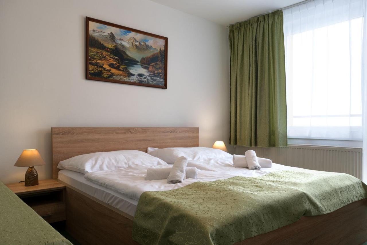 Hotel Lesana Stará Lesná Esterno foto