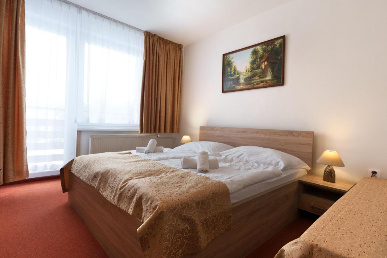 Hotel Lesana Stará Lesná Esterno foto
